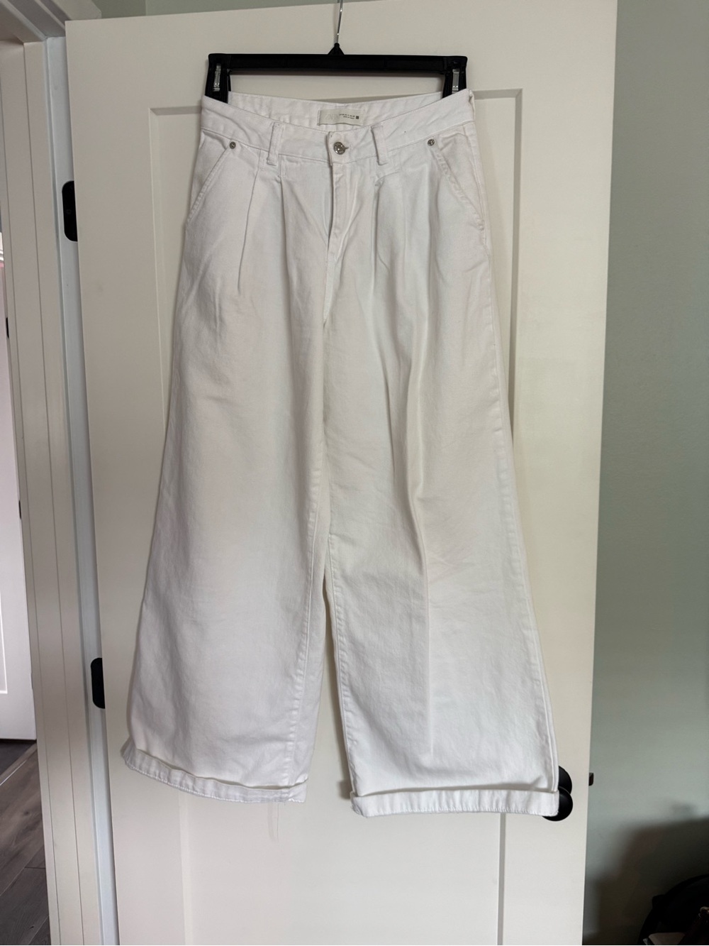 Zara Wide Leg White Denim Jeans